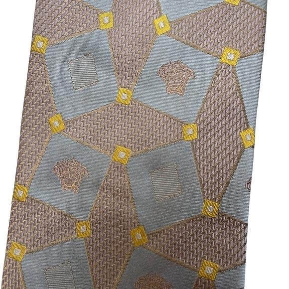 VERSACE 90s Vintage Metallic Silk Medusa Pattern Tie Made in Italy - Picture 4 of 9